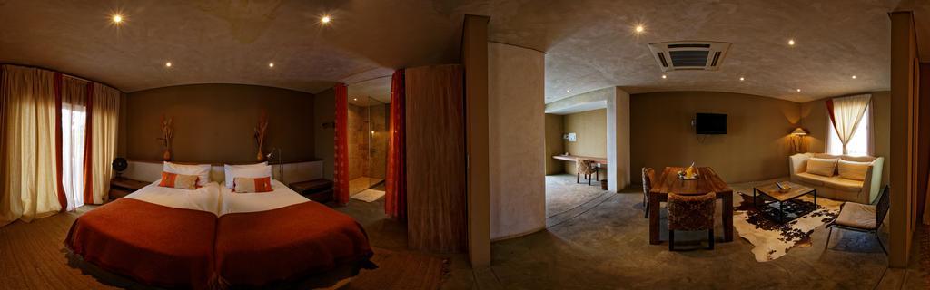 The Village Courtyard Suites & Executive Apartment Windhoek Exterior foto